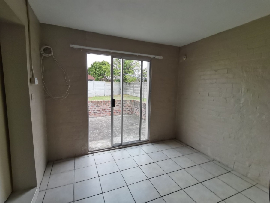 To Let 1 Bedroom Property for Rent in Kabega Park Eastern Cape